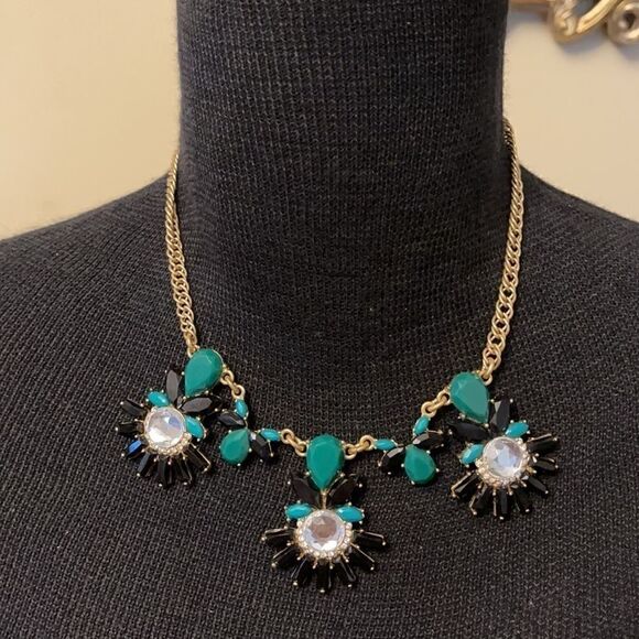 J crew bib black green necklace - Picture 2 of 6